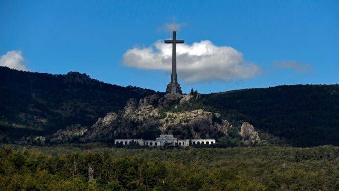 Supremo Tribunal da Espanha aprovou a exumação do general Francisco Franco da Espanha