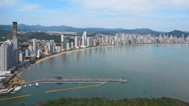 Bal. Camboriú tem algumas das praias mais conhecidas do sul do Brasil
