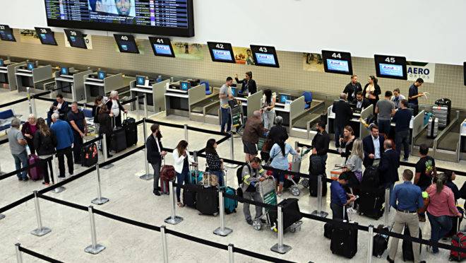 Aeroporto Afonso Pena, em São José dos Pinhais, região metropolitana de Curitiba