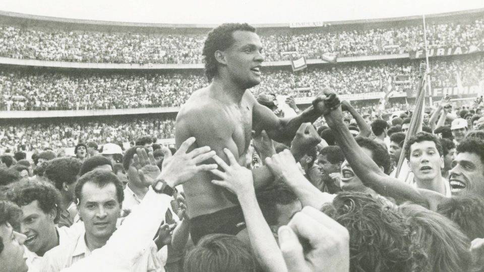 Paraná lança enquete para eleger seleção dos 30 anos; nós montamos a nossa máquina tricolor!