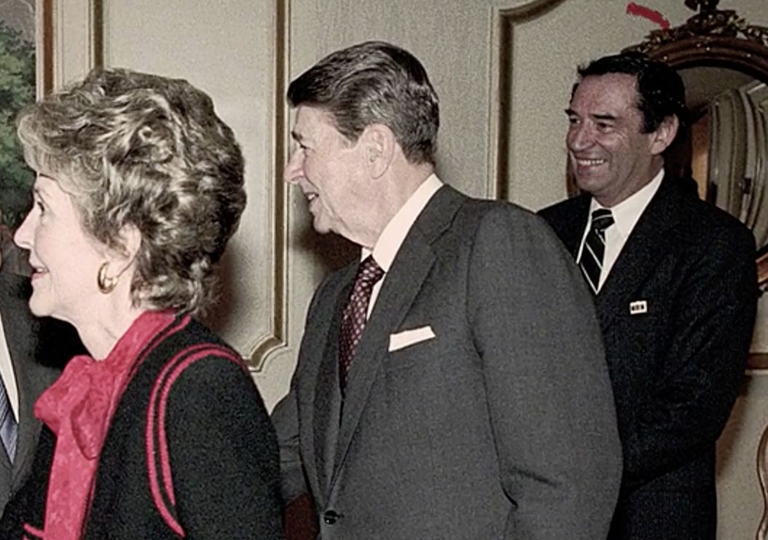 Doug Coe com Ronald Reagan
