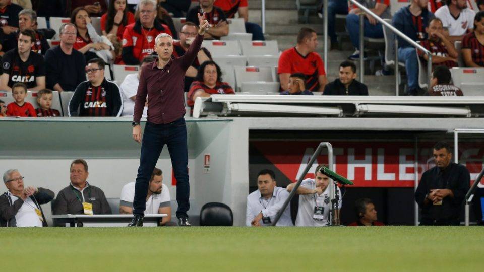 Tiago Nunes, técnico do Athletico