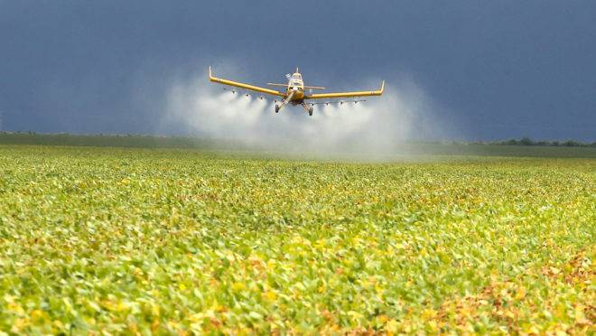 A empresa tem uma variedade de mais de 2100 produtos na área química de defensivos agrícolas