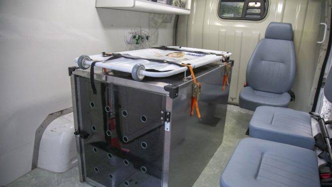 Ambulância de cães e gatos de Curitiba equivale a uma UTI móvel do Samu voltada para animais.