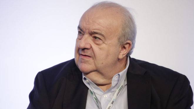 O prefeito Rafael Greca.