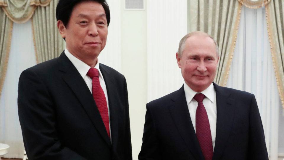 Rússia ajuda China a construir sistema de alerta contra mísseis China e Rússia