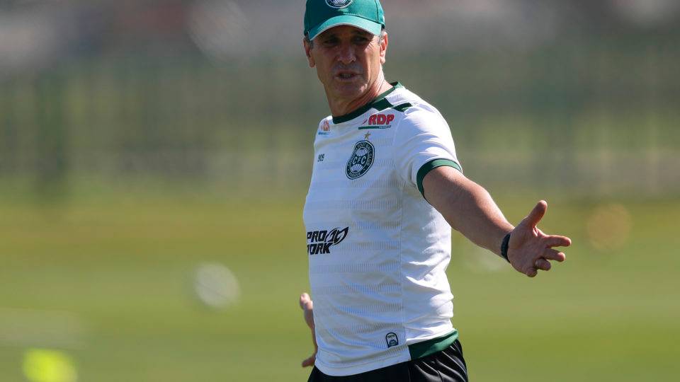 Coritiba confirma Rafinha e Paraná mantém o time; veja prováveis escalações Coritiba confirma Rafinha e Paraná mantém o time; veja prováveis escalações