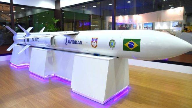 Míssil de longo alcance em desenvolvimento pelas Forças Armadas do Brasil: entrega está prevista para 2020.