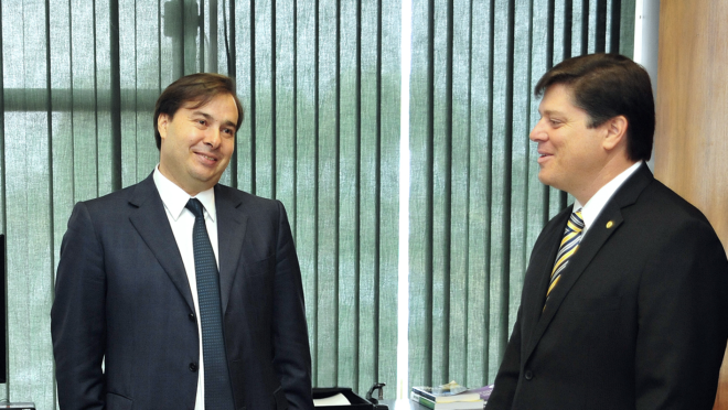 O presidente da Câmara, Rodrigo Maia, e o deputado Baleia Rossi, em 2016.