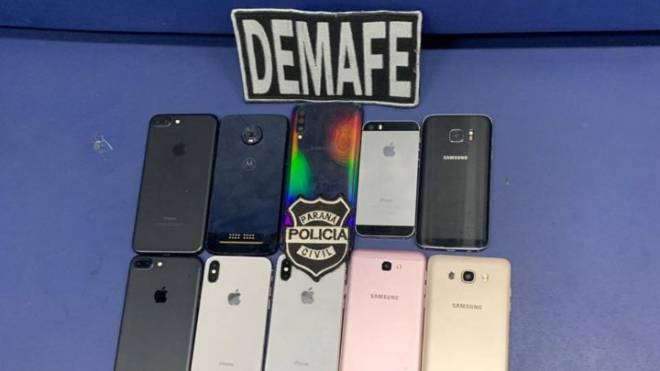 Celulares que foram furtados em show sertanejo em Pinhais.