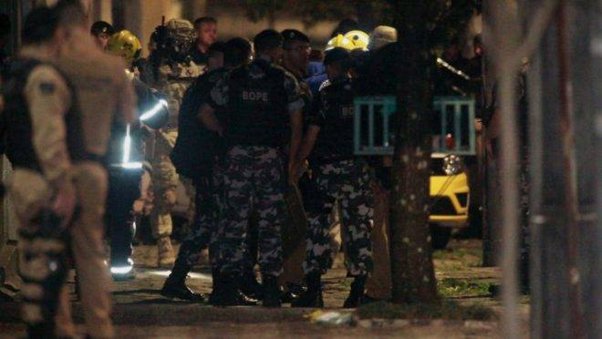 Vários tiros foram disparados por um homem de 74 anos nas Mercês