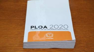 Orçamento de R$ 9,4 bilhões para 2020 é aprovado, com 824 emendas Projeto da LOA 2020 prevê R$ 9,4 bilhões de orçamento para o município