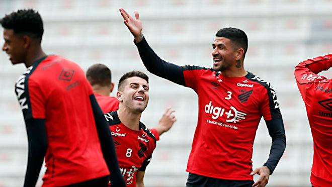 Athletico tem Lucho, Cirino, Ruben e mais 9 com contrato só até dezembro; veja quem pode sair