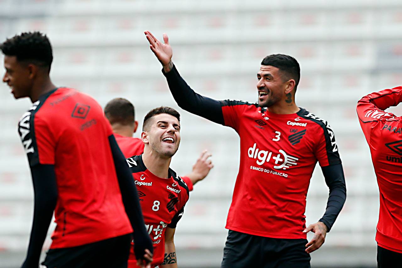 Athletico tem Lucho, Cirino, Ruben e mais 9 com contrato só até dezembro; veja quem pode sair
