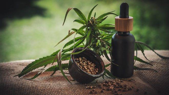 Existe um objetivo claro por trás do uso do termo "maconha medicinal". O termo foi escolhido porque dá a ideia de que fumar maconha faz bem.