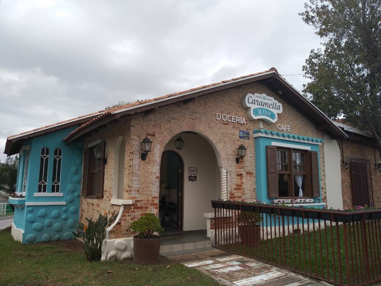 A charmosa loja da Caramella di Fran da Jerônimo Durski, onde são realizados e contratados eventos. A charmosa loja da Caramella di Fran da Jerônimo Durski, onde são realizados e contratados eventos.
