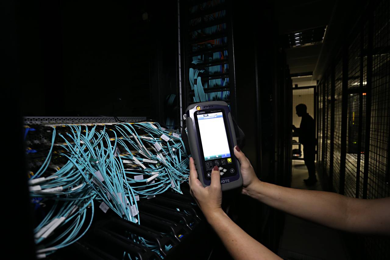 Gabinetes de fibra ótica da Copel Telecom