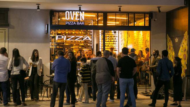 Fachada da Oven Pizza Bar