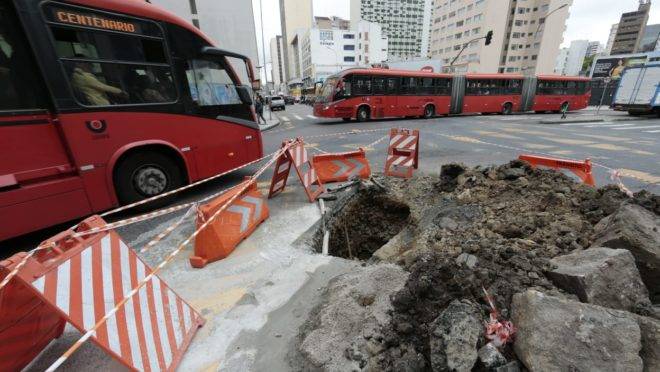 As obras devem durar 10 dias, segundo a prefeitura de Curitiba.