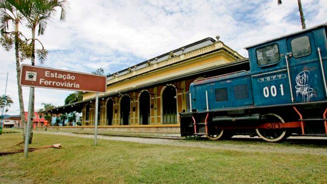 Estação ferroviária de Antonina.
