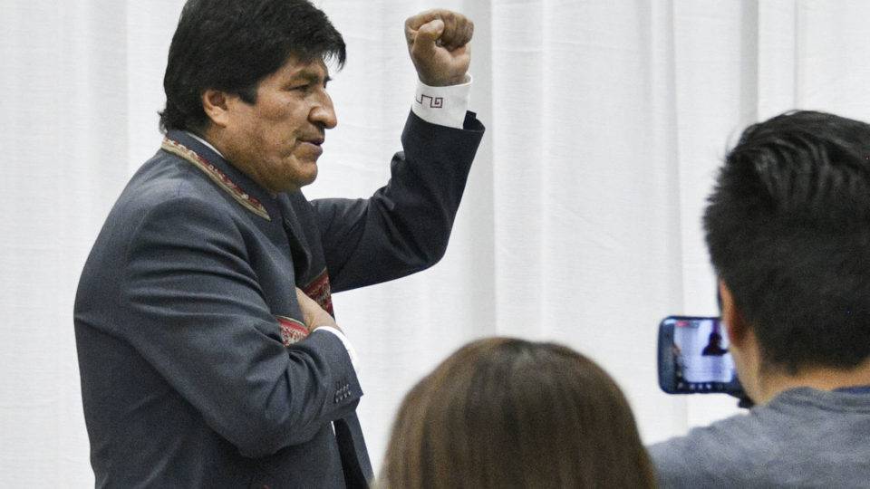 Tribunal eleitoral da Bolívia declara Evo Morales vitorioso. OEA contesta.