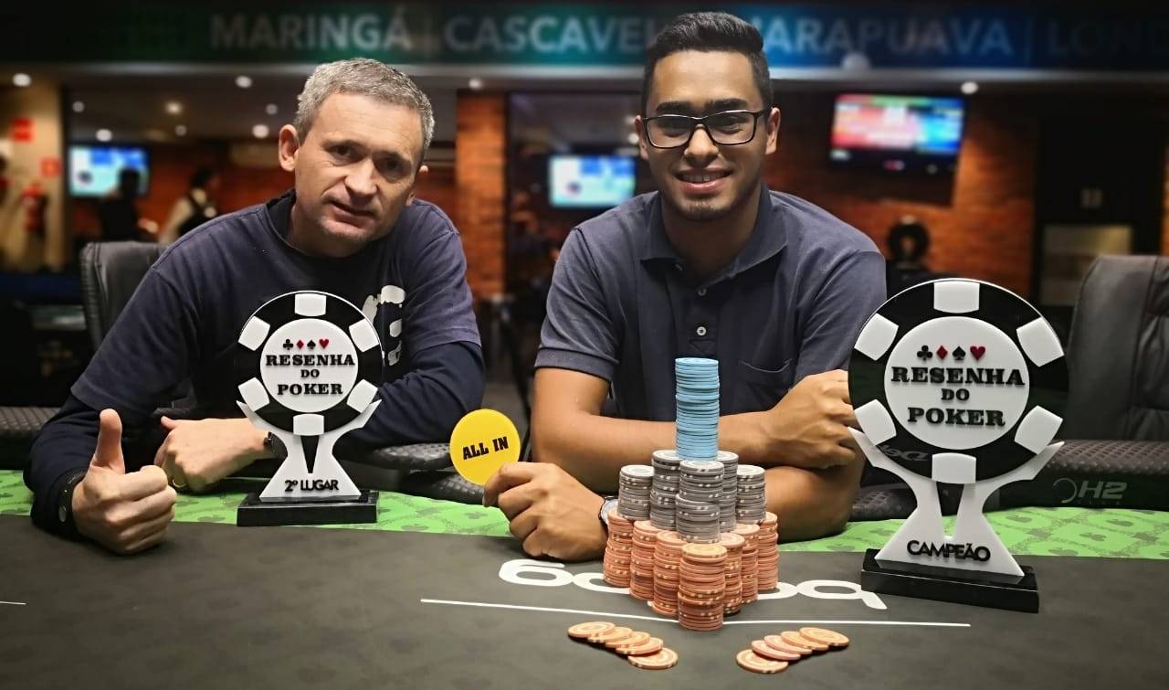 Emerson Borges (esquerda) ficou em segundo e Luiz Henrique (direita) foi o campeão Emerson Borges (esquerda) ficou em segundo e Luiz Henrique (direita) foi o campeão