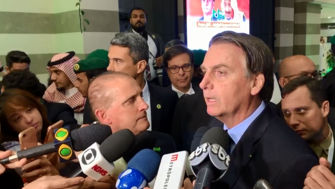 O presidente em entrevista coletiva nesta quarta-feira (30).