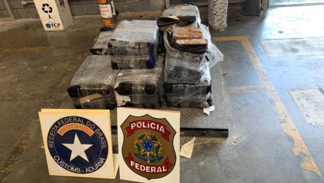 Cocaína apreendida estava a caminho da França.