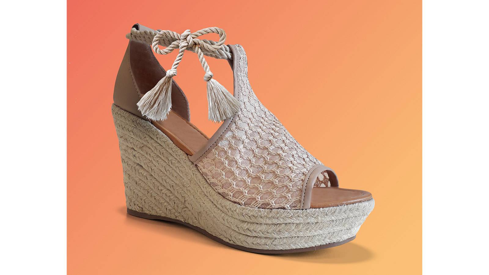 Anabela da Zutti na cor nude, faz parte da coleção Primavera-Verão 2020,