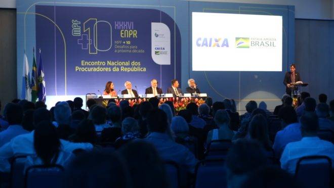 Evento de procuradores contou com patrocínio da Caixa Econômica Federal, um banco público.