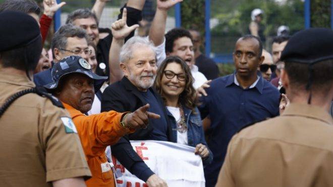 discurso de Lula na saída da prisão,