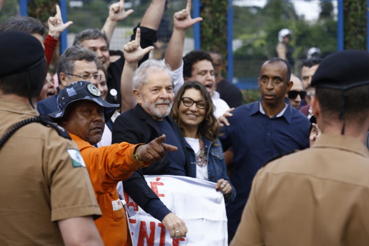 discurso de Lula na saída da prisão,