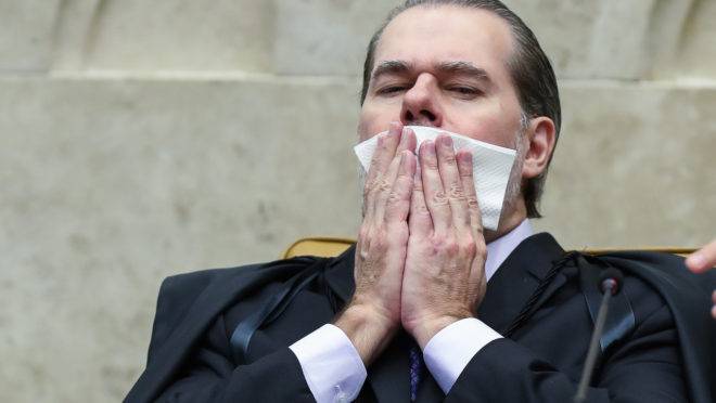 Presidente do STF, Dias Toffoli, deu o voto de minerva no julgamento que proibiu a prisão em segunda instância por 6 a 5.