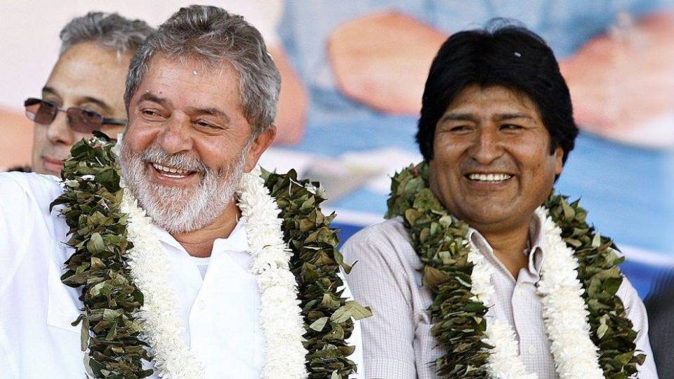 Quando esquerda dá golpe vira “revolução” Quando esquerda dá golpe vira “revolução”