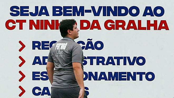 Matheus Costa promete Paraná ofensivo contra o lanterna São Bento