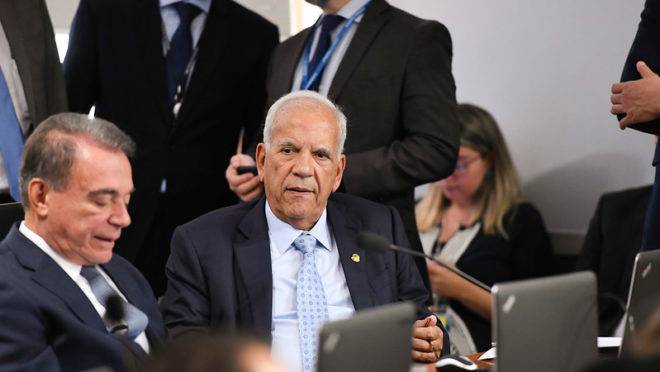 Senadores Oriovisto Guimarães e Alvaro Dias, ambos do Podemos do Paraná.