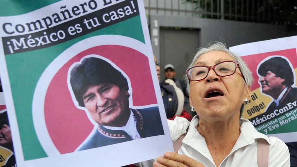 Apoio a Evo Morales no México