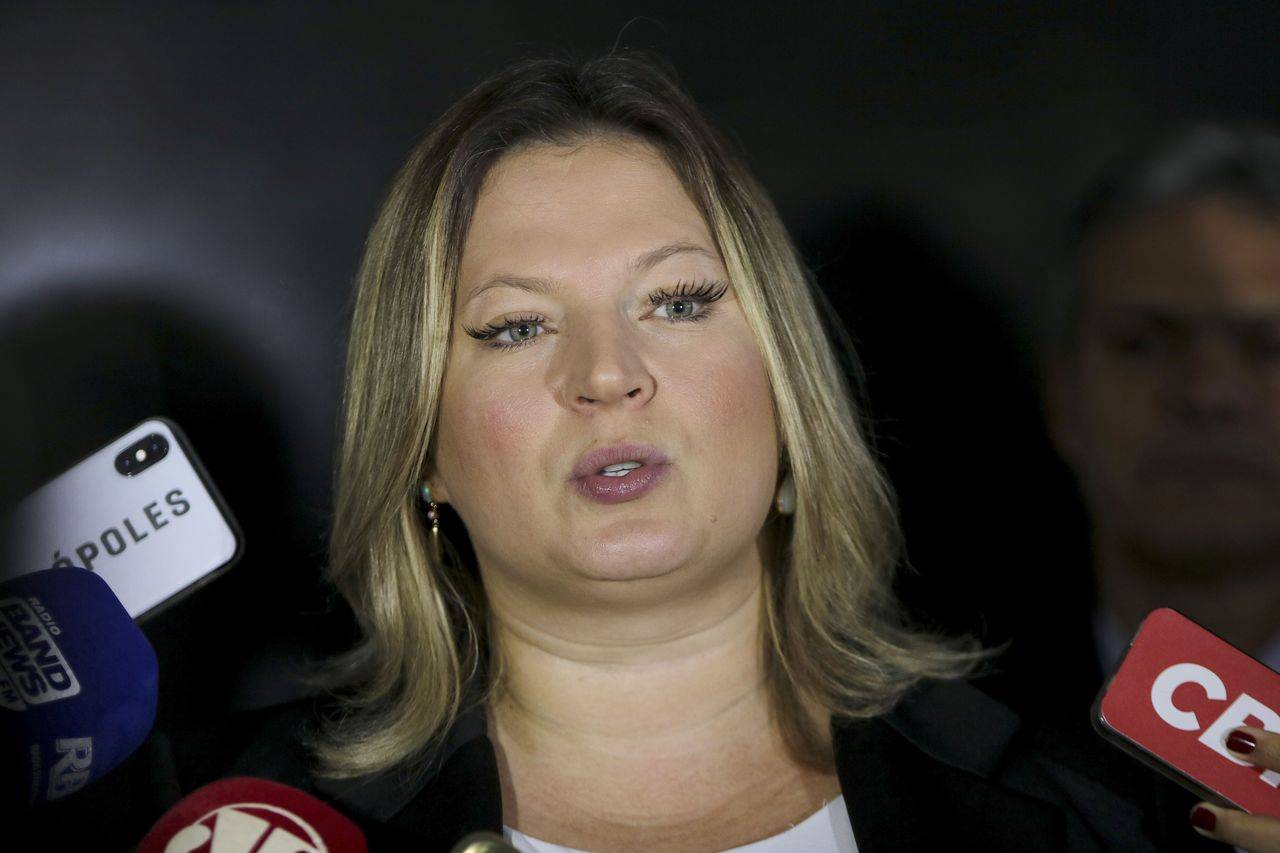 Joice: checagem de assinaturas de novo partido de Bolsonaro