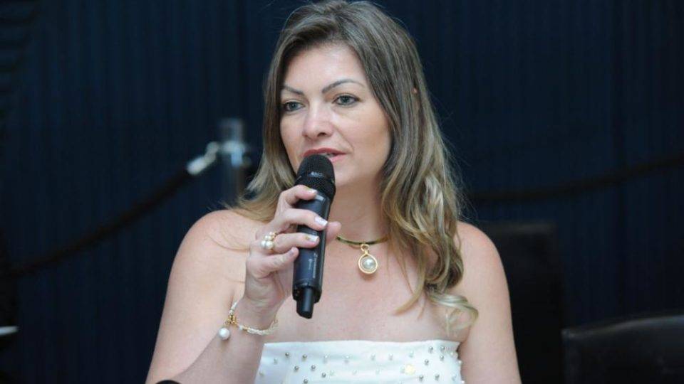 Dois deputados federais do Paraná sairão do PSL para novo partido de Bolsonaro Deputada federal Aline Sleutjes (PSL-PR)