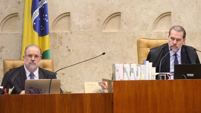 Augusto Aras e Dias Toffoli em sessão do STF