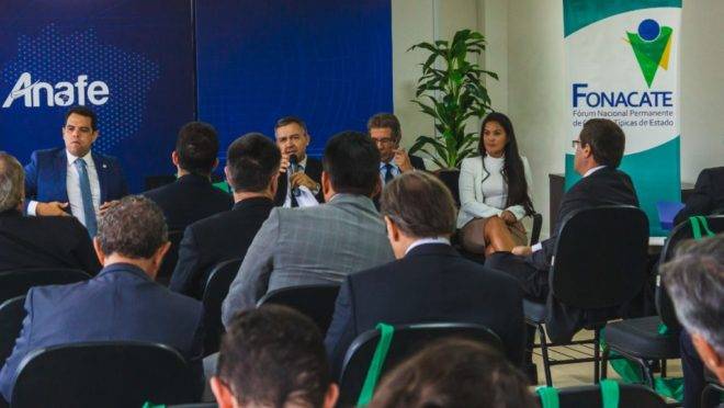 Integrantes do Fórum das Carreiras de Estado (Fonacate) discutiram na quarta-feira (13) estratégia de mobilização para combater a proposta de reforma administrativa do governo.