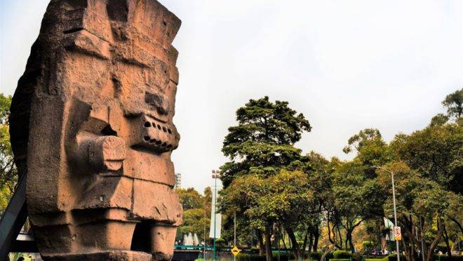 Estátua do deus da chuva asteca, Tlaloc