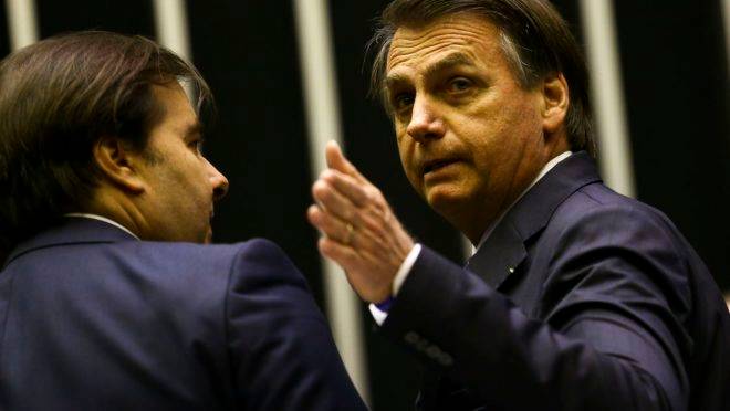 agenda social de Maia contrapõe Bolsonaro