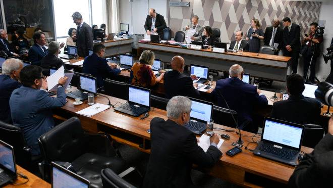 CCJ do Senado discute prisão em 2ª instância