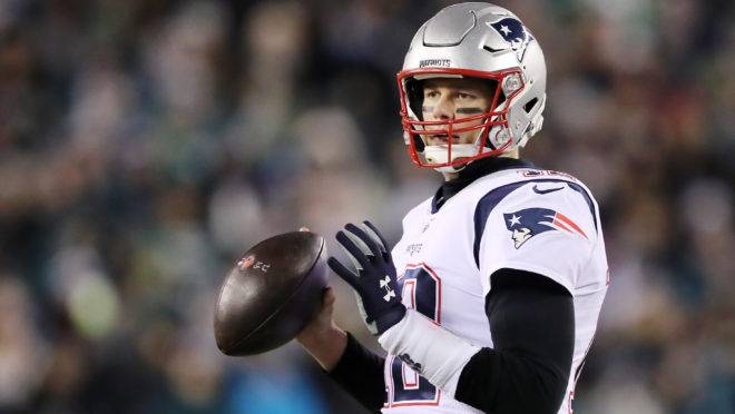 Tom Brady do New England Patriots em jogo contra o Philadelphia Eagles, em 17 de novembro de 2019.