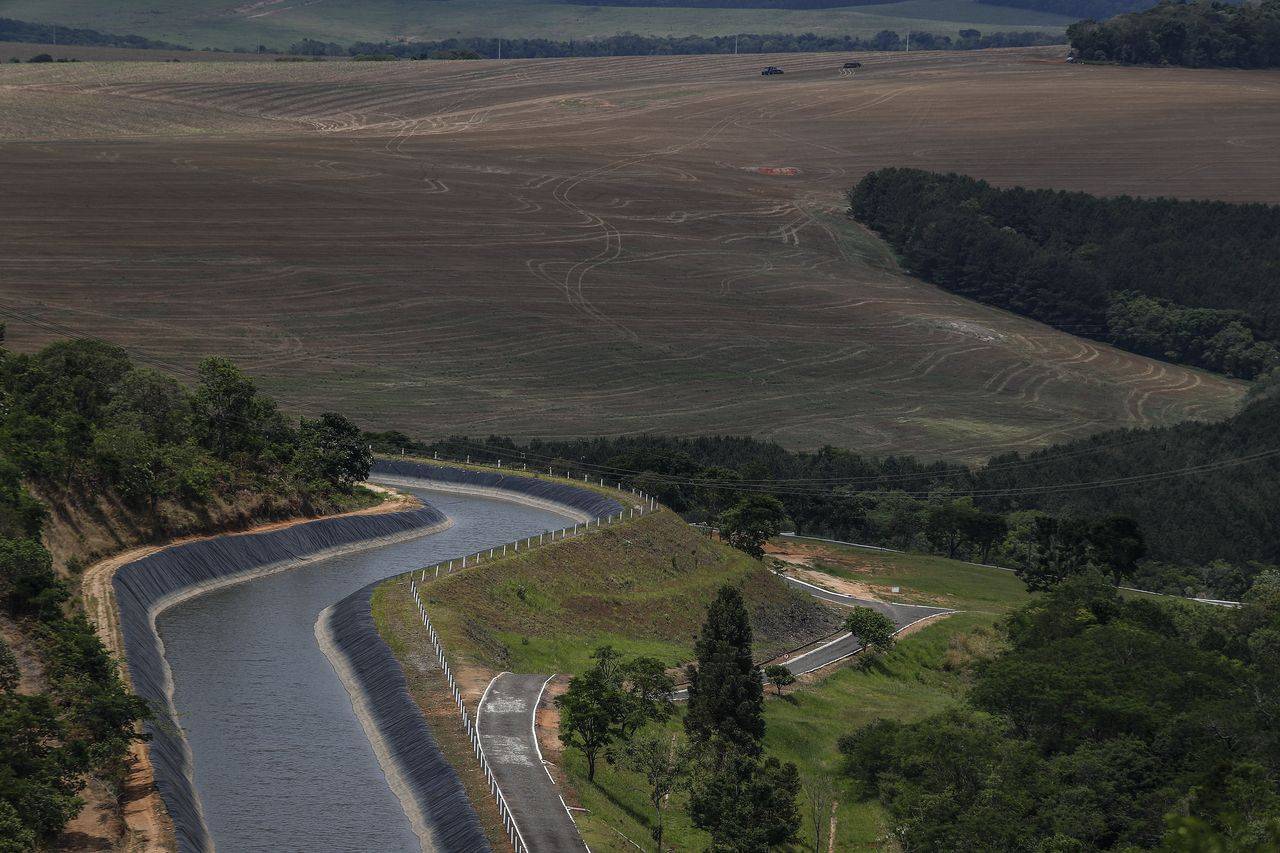 PCH Pesqueiro canalizou parte do rio Jaguariaíva para gerar energia.