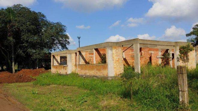 Construção de creche inacabada em Gravataí, no Rio Grande do Sul.