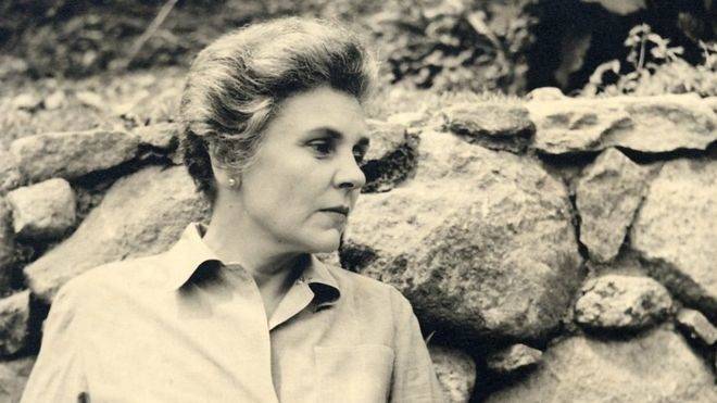 Elizabeth Bishop (Vassar College LIibrary Archives)