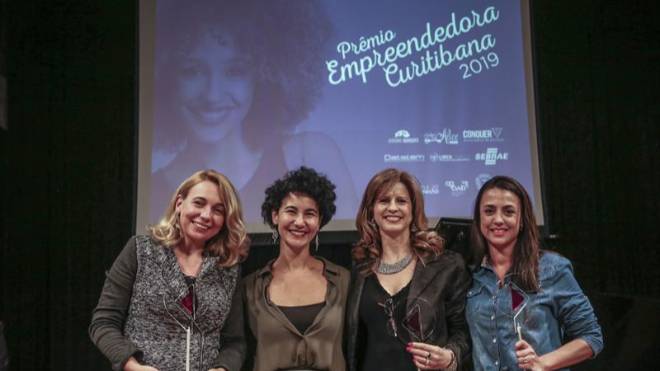Na imagem, as vencedoras Ana Cristina Martins Alessi, Elaine Cristna Imbiriba, Carla Delponte Barbosa e Sandra Regina Marchi.
