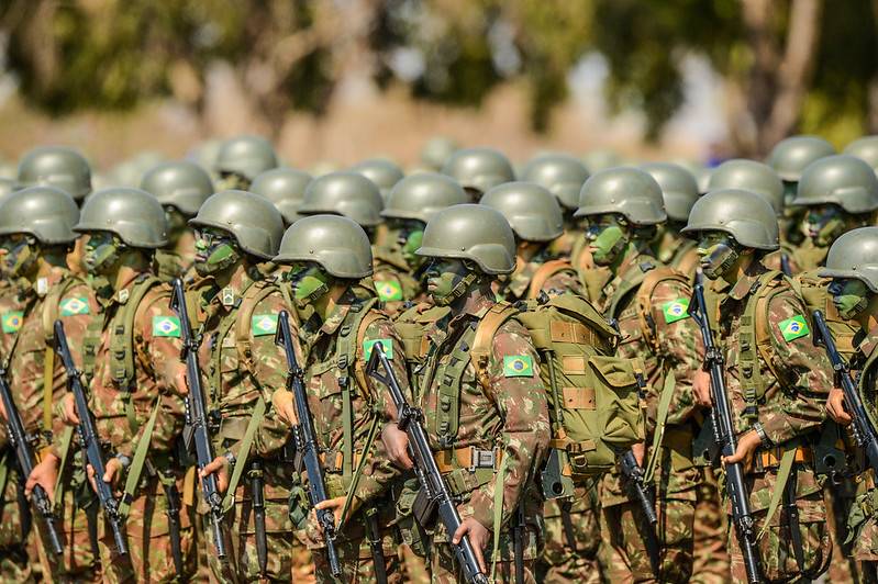 Reformulação do Código Penal Militar já foi aprovada na CCJ da Câmara. Projeto segue agora para o plenário.